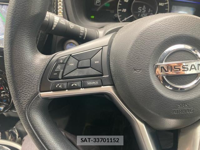 Nissan NOTE 2019-10 8881315-15