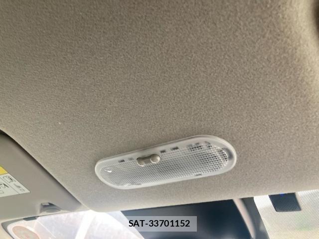 Nissan NOTE 2019-10 8881315-22