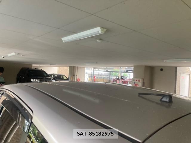 Nissan NOTE 2014-01 8881341-7