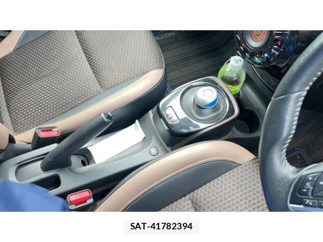 Nissan NOTE 2018-02 8881314-9