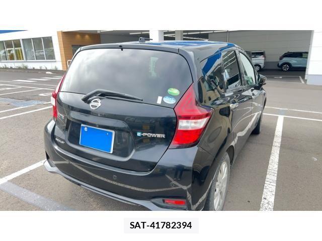 Nissan NOTE 2018-02 8881314-2
