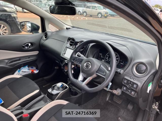 Nissan NOTE 2017-04 8881320-16
