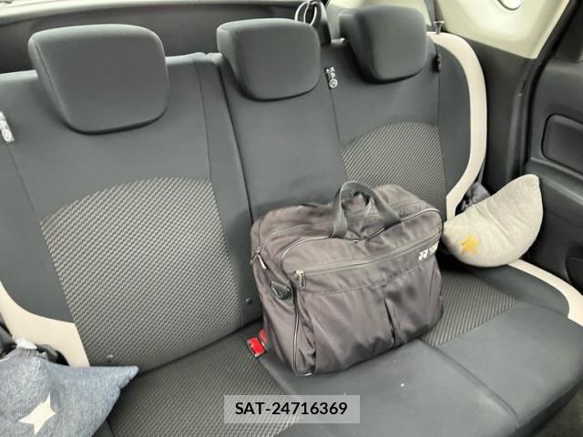 Nissan NOTE 2017-04 8881320-19