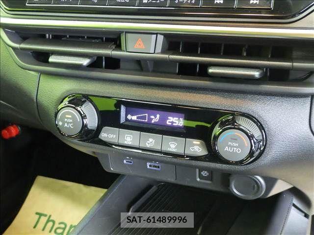 Nissan NOTE 2025-11 8881278-11