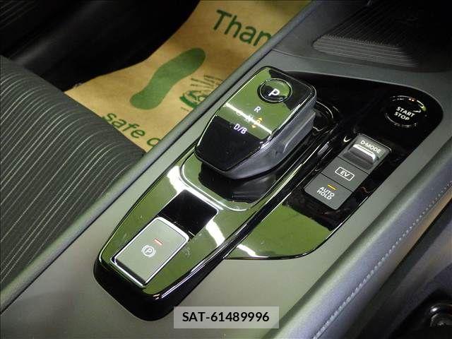 Nissan NOTE 2025-11 8881278-12