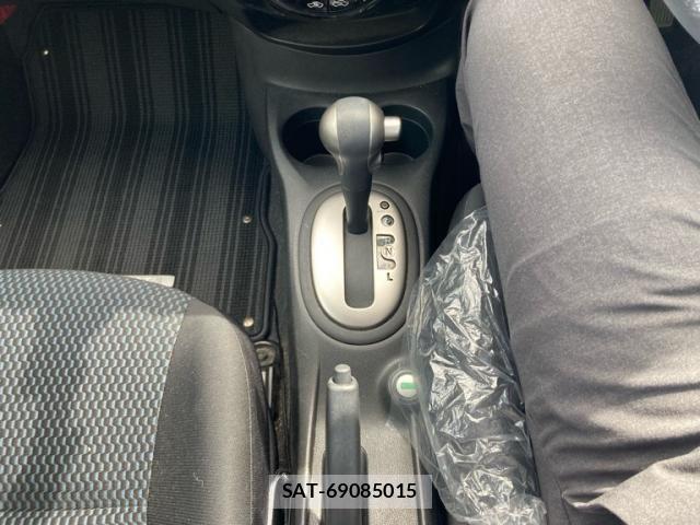 Nissan NOTE 2016-02 8881337-18