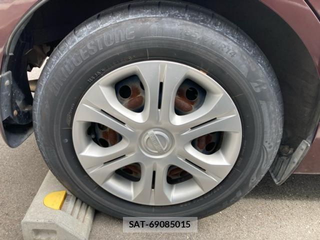 Nissan NOTE 2016-02 8881337-5
