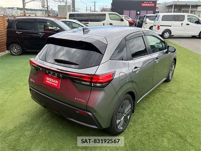 Nissan NOTE 2022-08 8881283-16