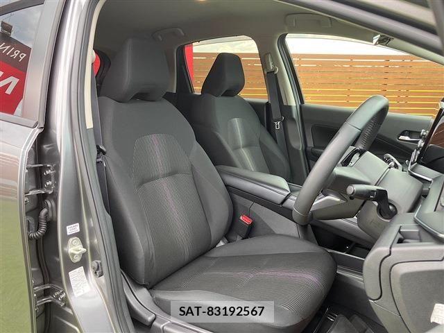 Nissan NOTE 2022-08 8881283-17