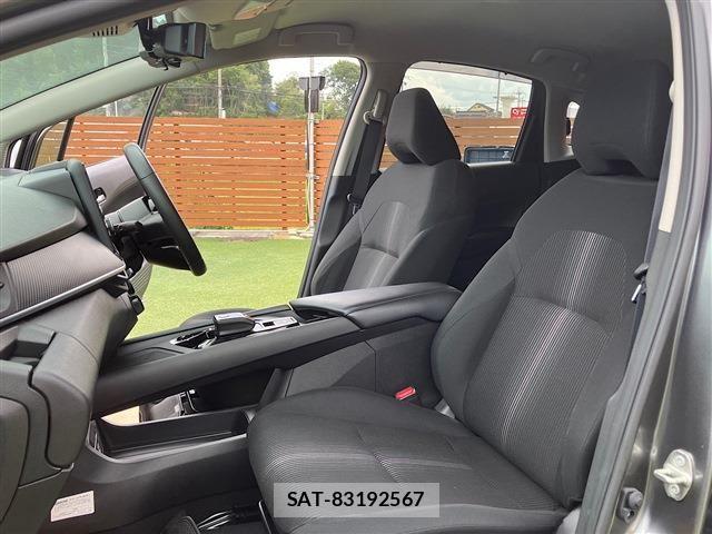 Nissan NOTE 2022-08 8881283-26