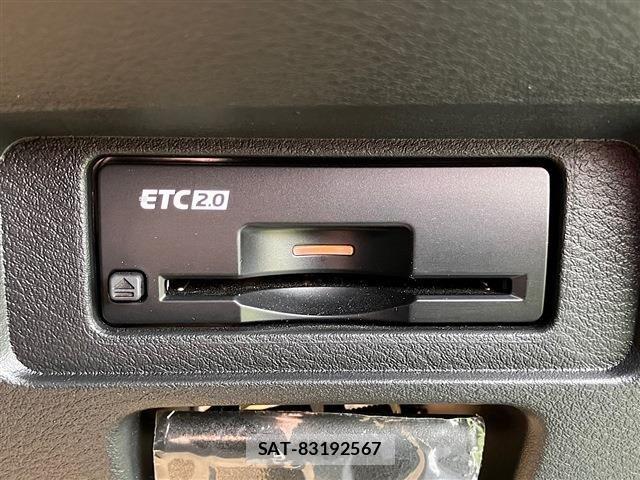 Nissan NOTE 2022-08 8881283-6