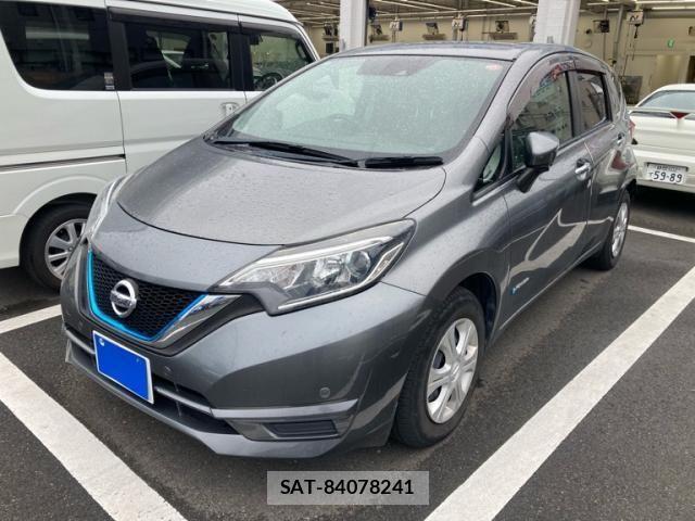 Nissan NOTE 2018-03 8881310-1