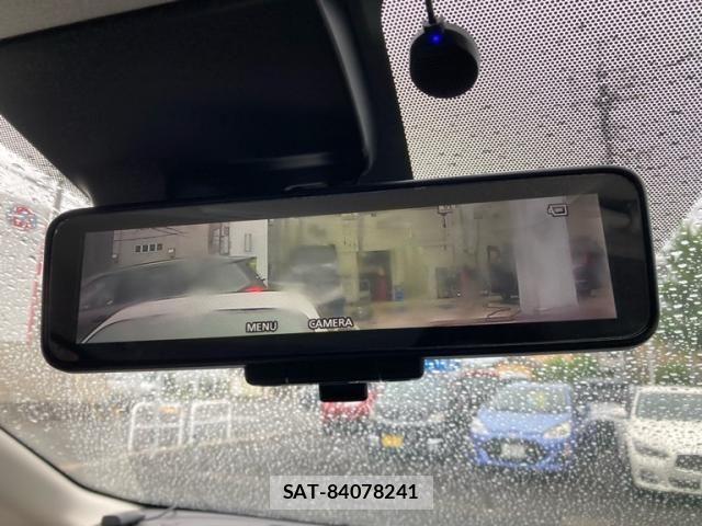 Nissan NOTE 2018-03 8881310-20