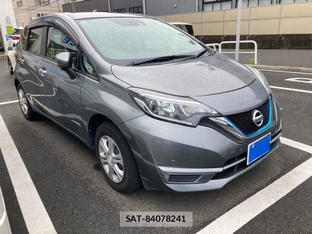 Nissan NOTE 2018-03 8881310-2