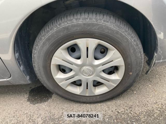 Nissan NOTE 2018-03 8881310-7