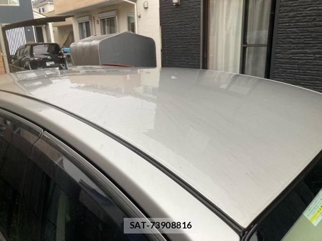 Nissan NOTE 2010-04 8881331-3