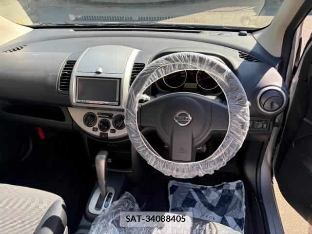 Nissan NOTE 2010-01 8884107-11
