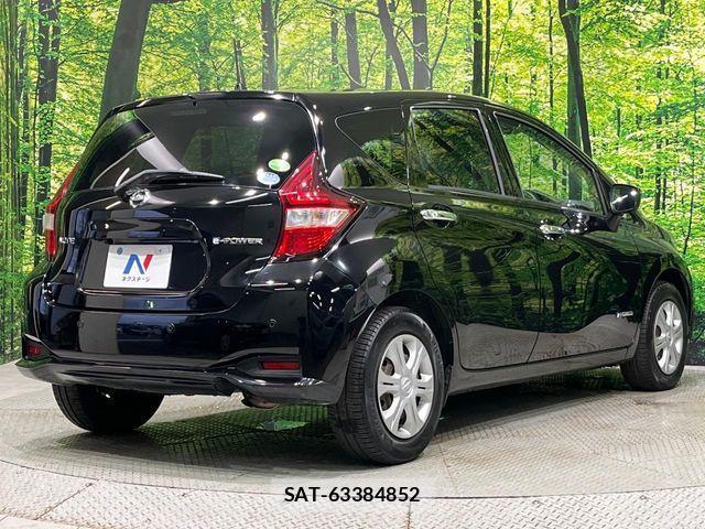 Nissan NOTE 2017-11 8884096-17