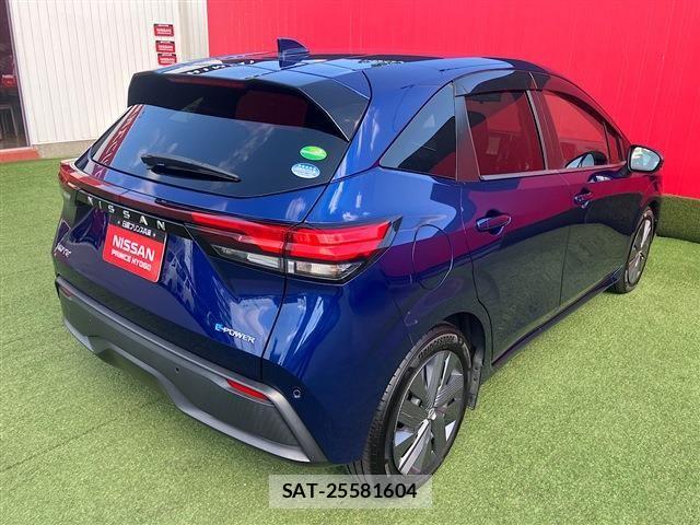 Nissan NOTE 2021-09 8884088-5