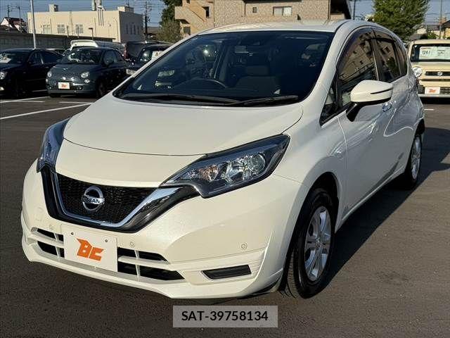 Nissan NOTE 2018-09 8884098-9
