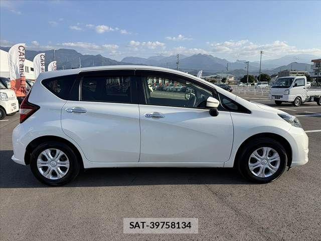 Nissan NOTE 2018-09 8884098-10