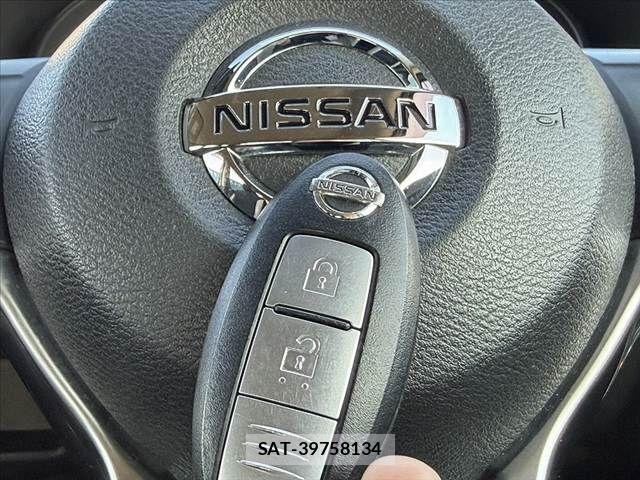 Nissan NOTE 2018-09 8884098-21