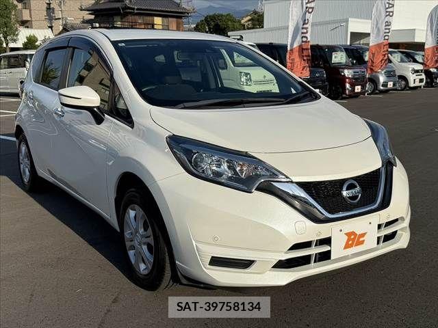 Nissan NOTE 2018-09 8884098-7