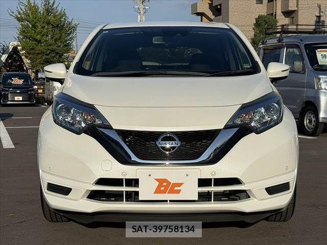 Nissan NOTE 2018-09 8884098-8