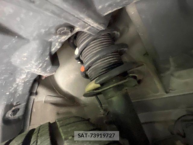 Nissan NOTE 2016-11 8884097-18