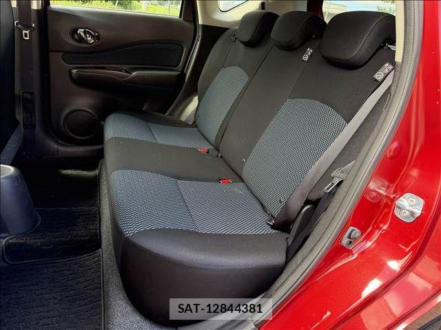 Nissan NOTE 2015-09 8884102-9