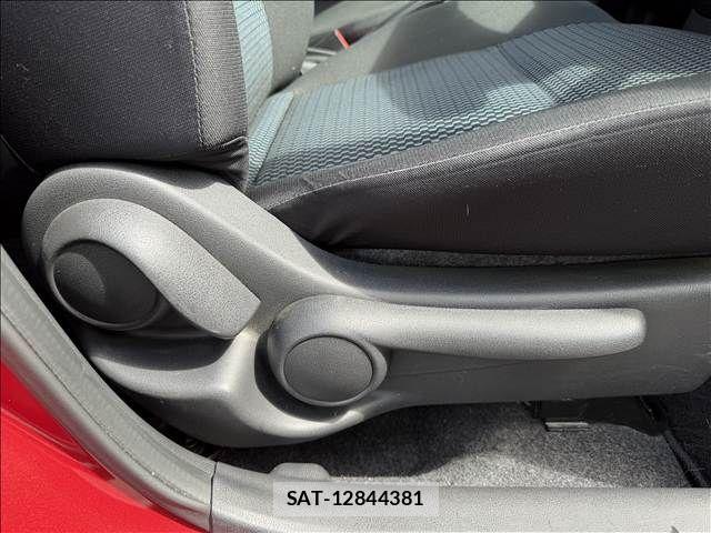 Nissan NOTE 2015-09 8884102-15