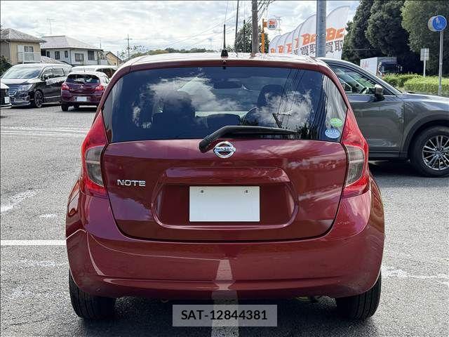 Nissan NOTE 2015-09 8884102-22