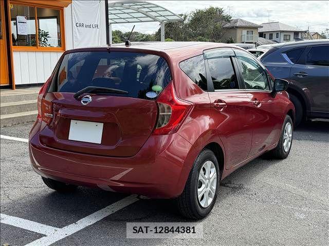 Nissan NOTE 2015-09 8884102-23