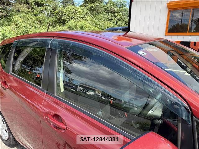 Nissan NOTE 2015-09 8884102-29