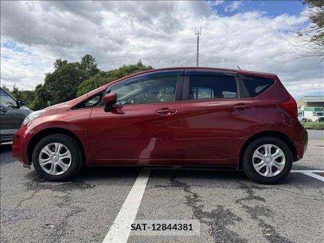 Nissan NOTE 2015-09 8884102-5