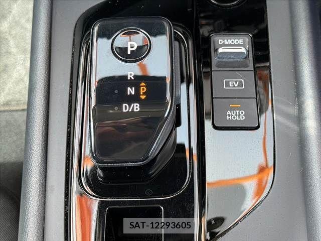 Nissan NOTE 2022-03 8884089-25
