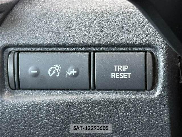Nissan NOTE 2022-03 8884089-29
