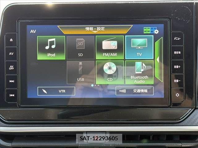 Nissan NOTE 2022-03 8884089-4