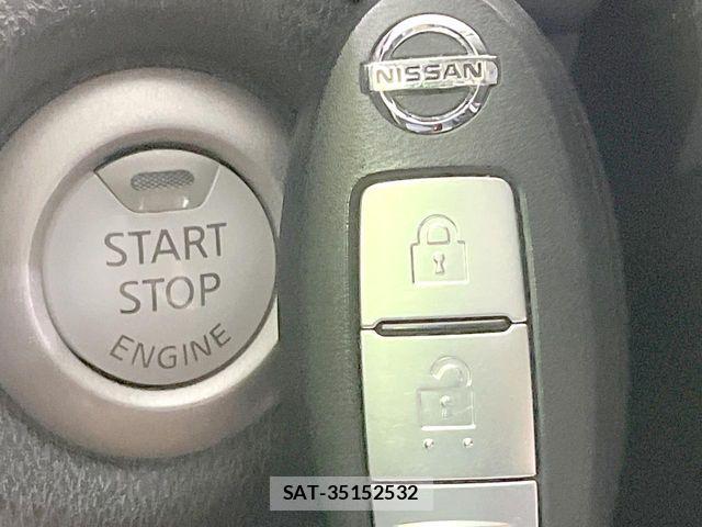 Nissan NOTE 2014-03 8884104-4