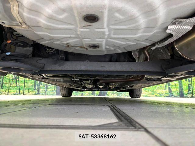 Nissan NOTE 2013-09 8884101-18