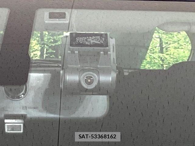 Nissan NOTE 2013-09 8884101-4