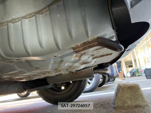 Nissan NOTE 2015-09 8884105-7