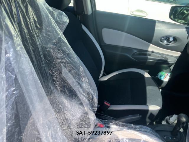 Nissan NOTE 2017-05 8884103-11