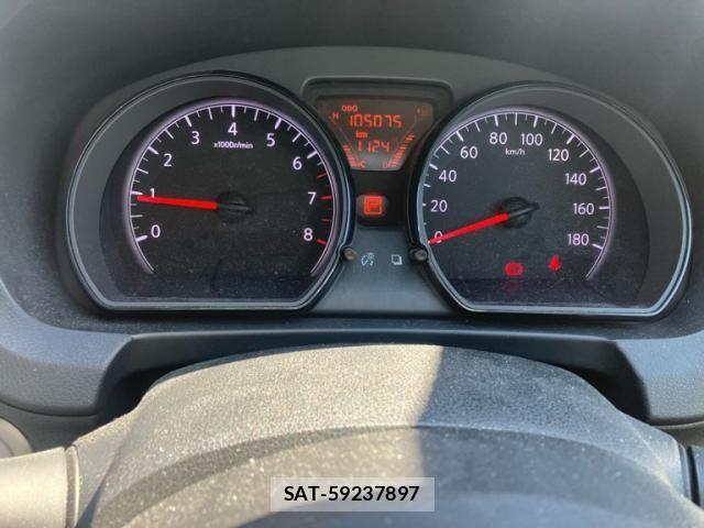 Nissan NOTE 2017-05 8884103-16