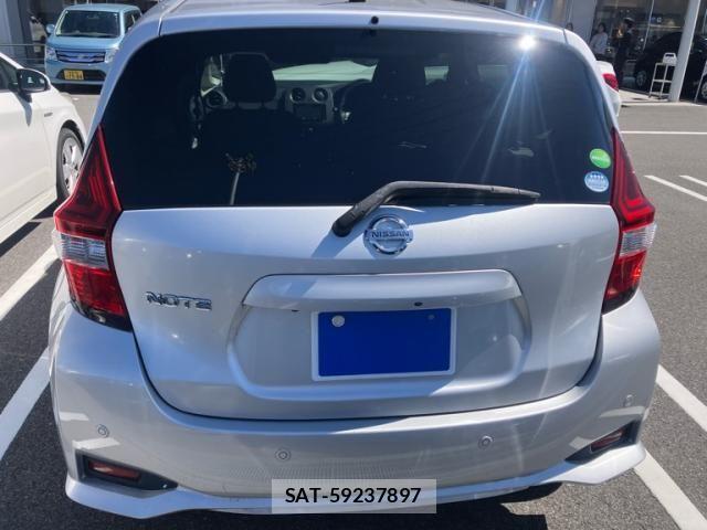 Nissan NOTE 2017-05 8884103-1