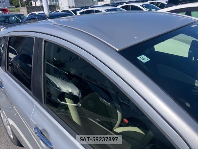 Nissan NOTE 2017-05 8884103-6
