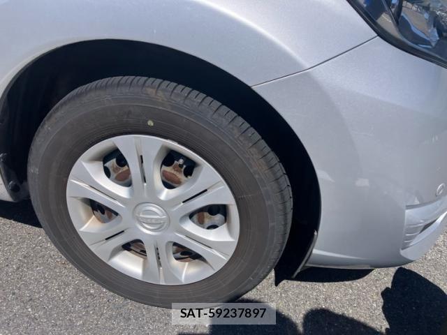 Nissan NOTE 2017-05 8884103-7