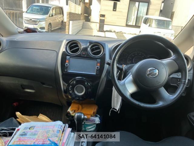 Nissan NOTE 2013-09 8884106-10
