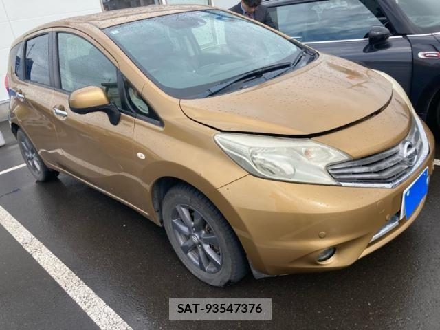 Nissan NOTE 2014-01 8884108-1