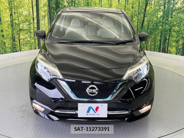 Nissan NOTE 2018-03 8884092-14